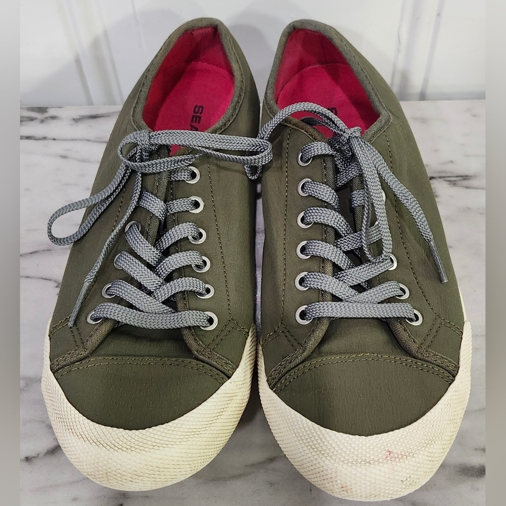 SeaVees 08/61 Army Issue Low Nylon Fashion Sneakers Green Women's Size 7.5